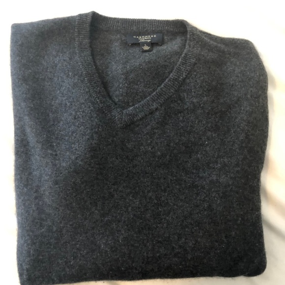 Cashmere V-Neck - Picture 1 of 1